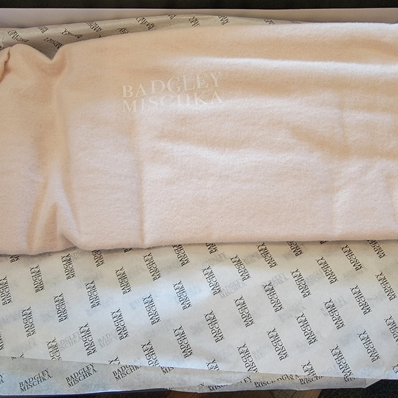 Badgley Mischka Urbana Stiletto Heels Black Metallic Bridal Prom NWT! - Picture 9 of 13